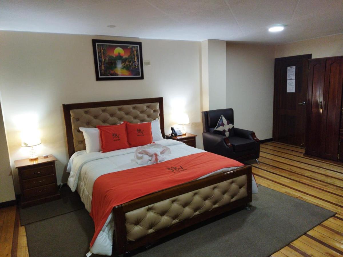 Hotel Velanez Suite Риобамба Екстериор снимка