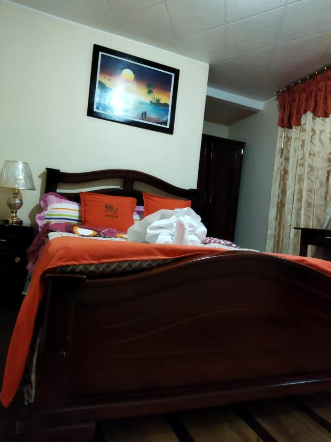 Hotel Velanez Suite Риобамба Екстериор снимка