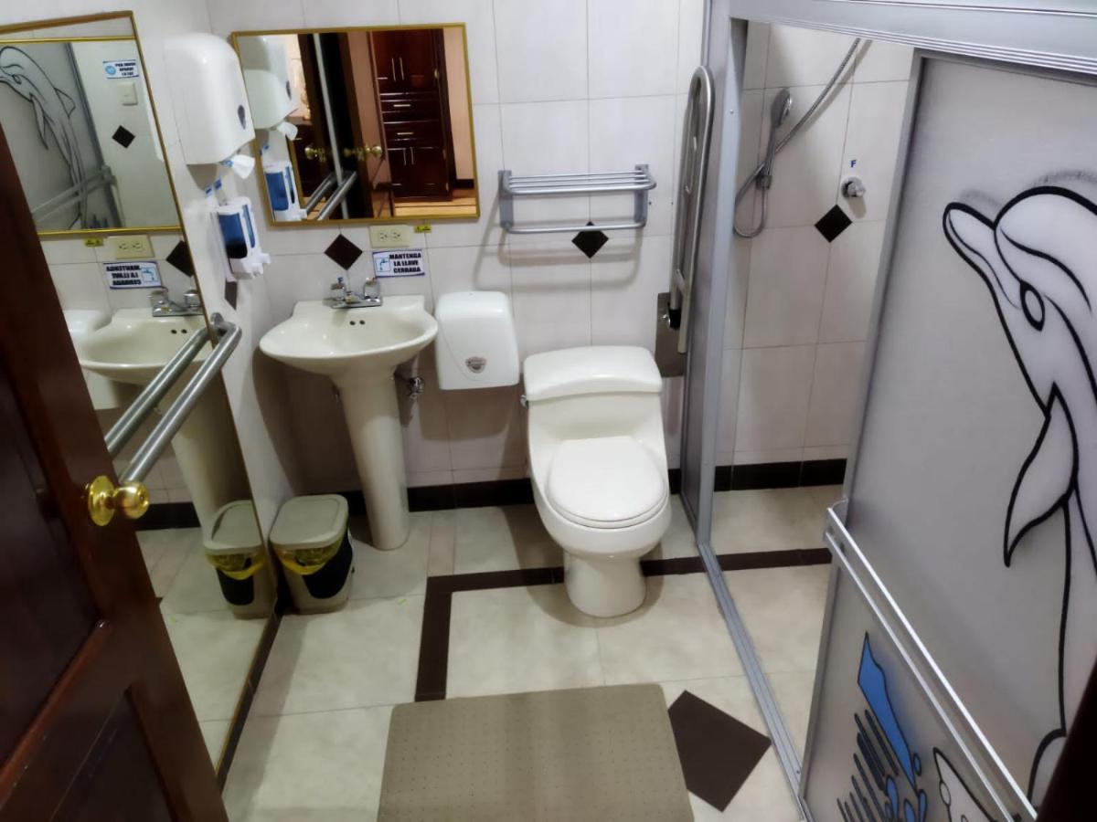 Hotel Velanez Suite Риобамба Екстериор снимка