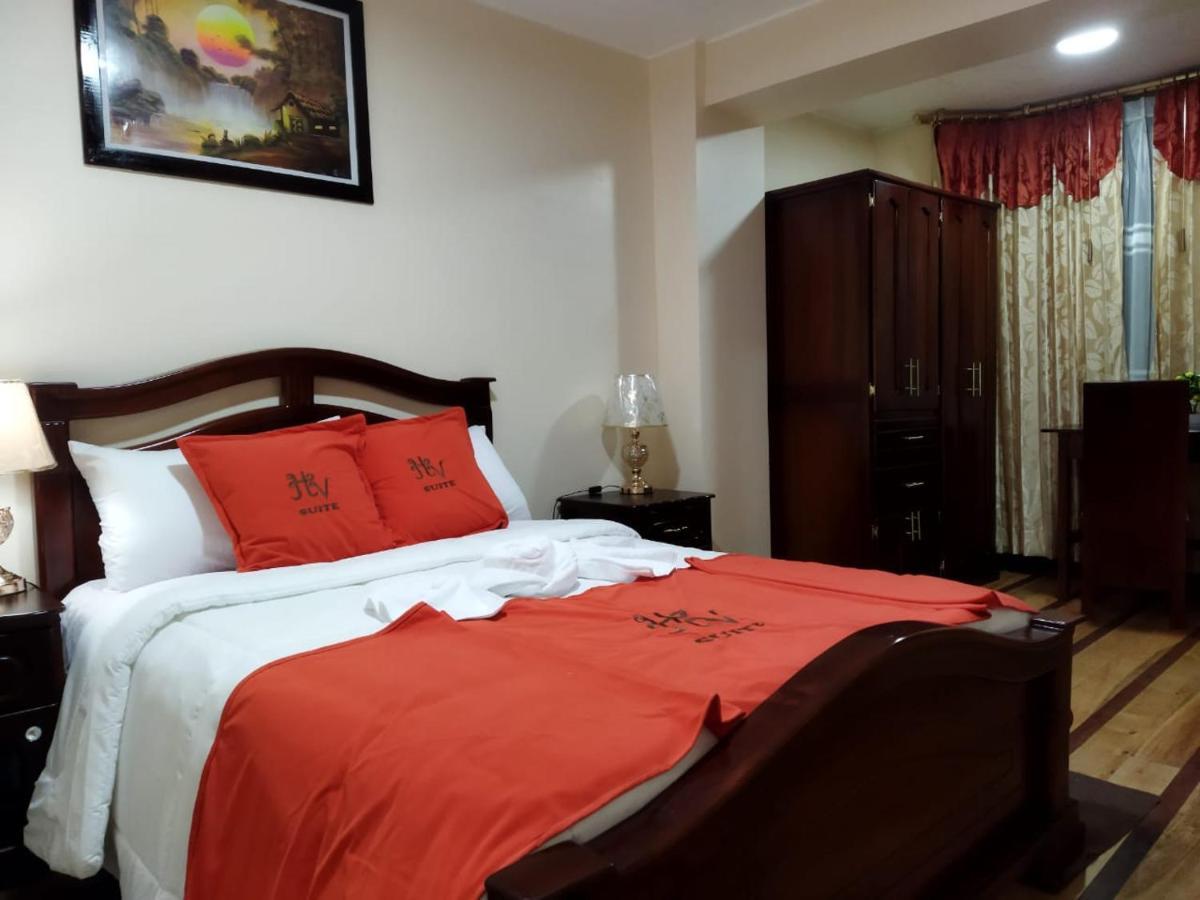 Hotel Velanez Suite Риобамба Екстериор снимка
