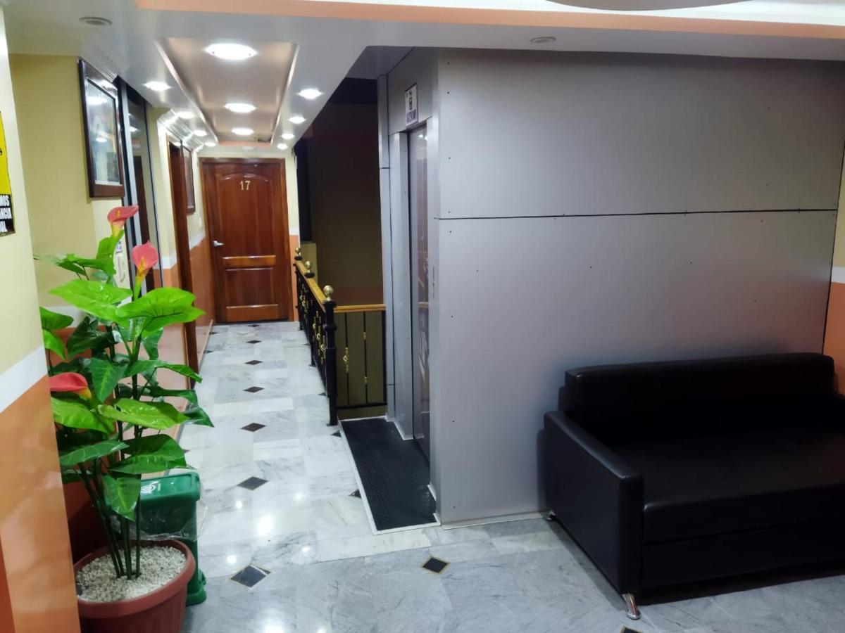 Hotel Velanez Suite Риобамба Екстериор снимка