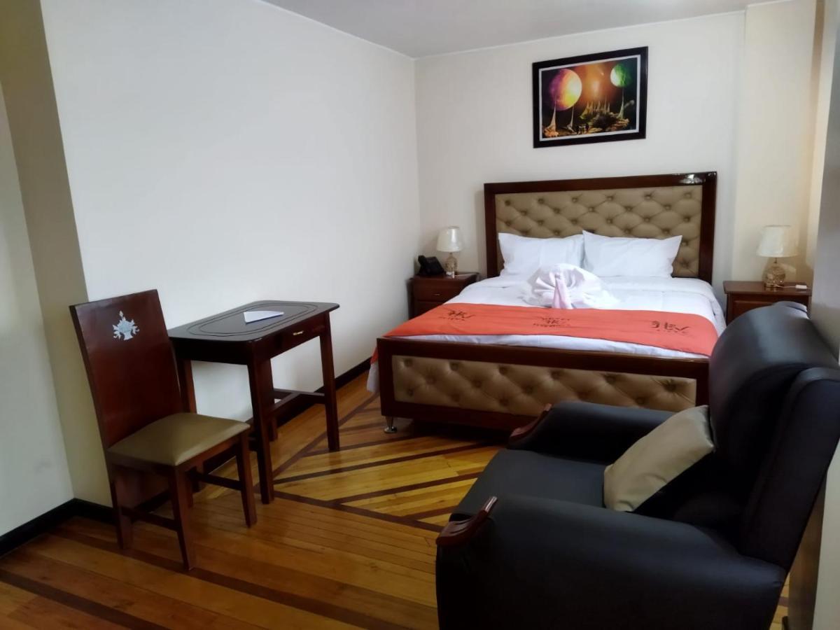 Hotel Velanez Suite Риобамба Екстериор снимка