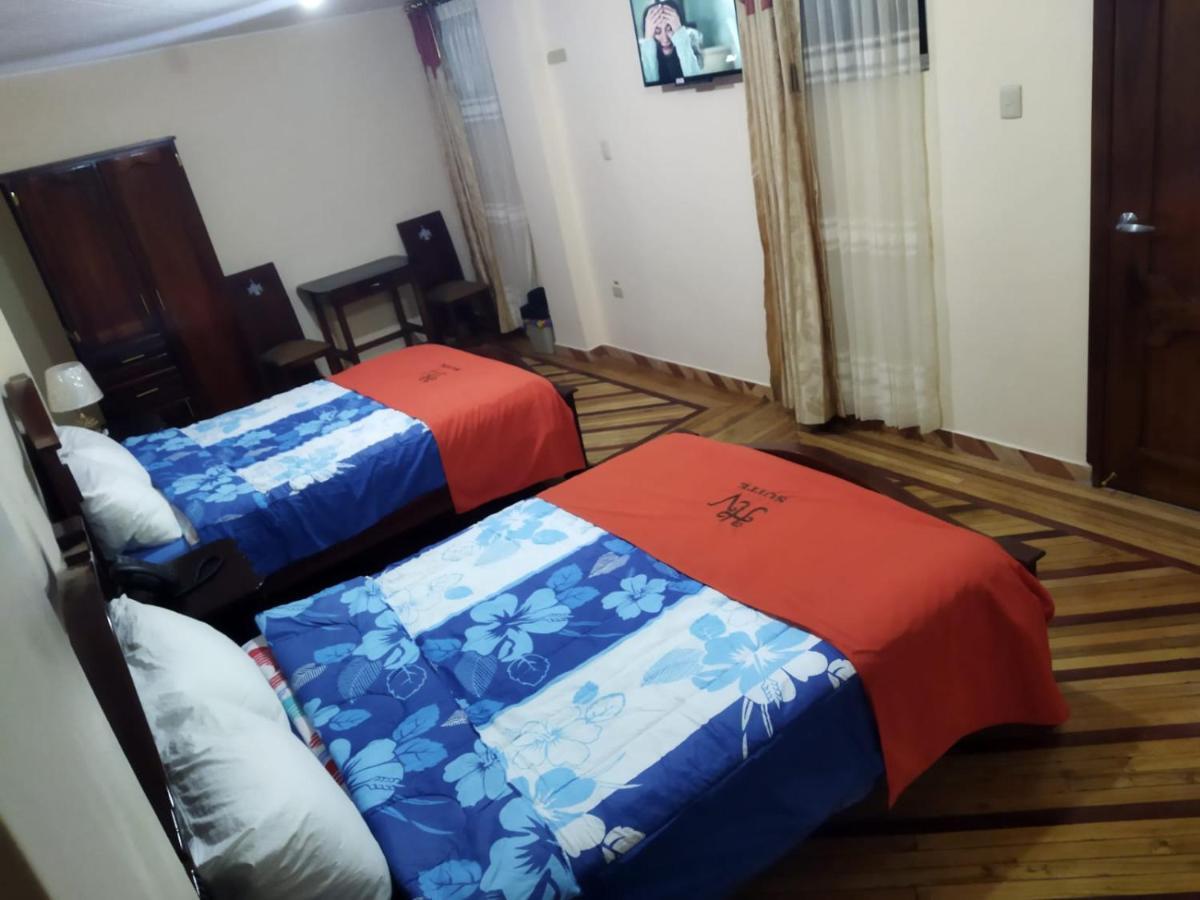 Hotel Velanez Suite Риобамба Екстериор снимка